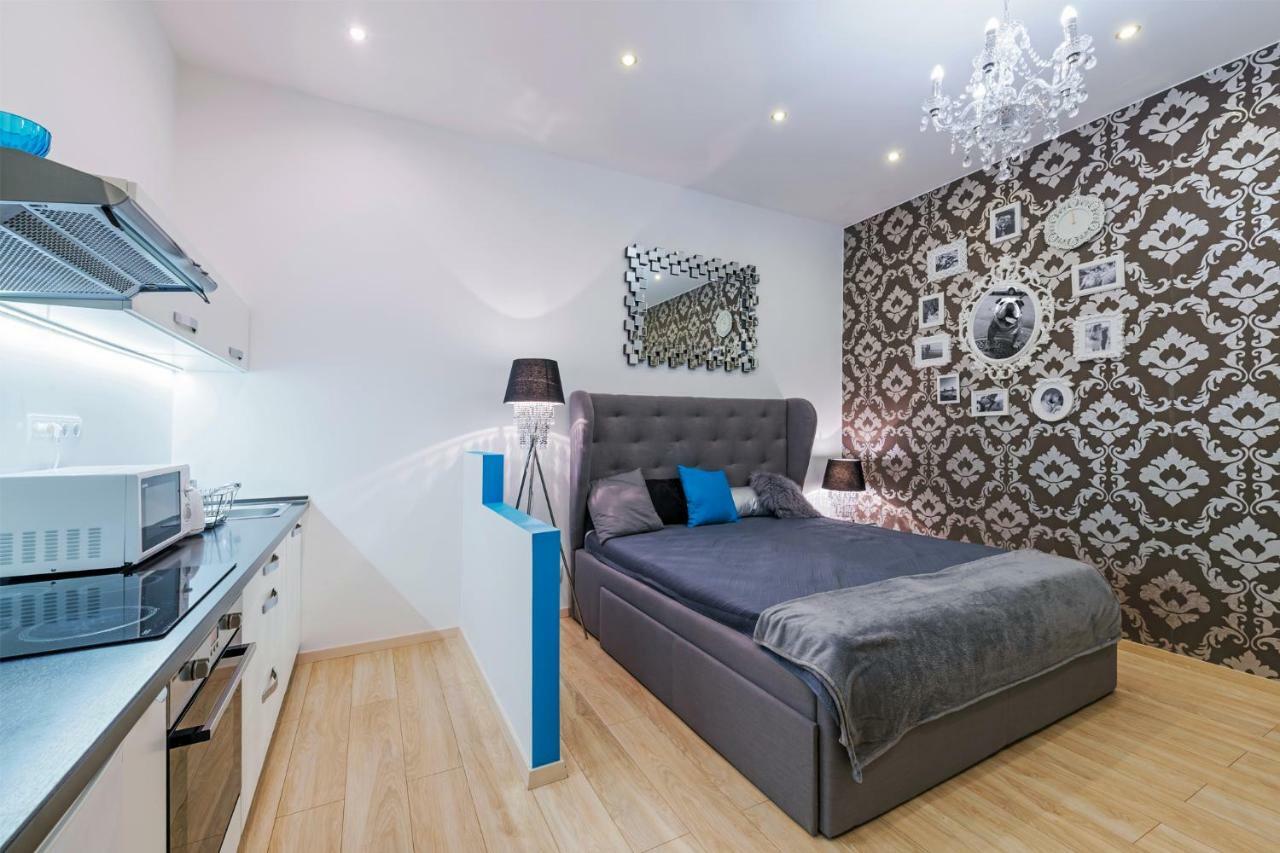 Parking, Ac, 2 Bedroom Design Flat In The Center Apartment